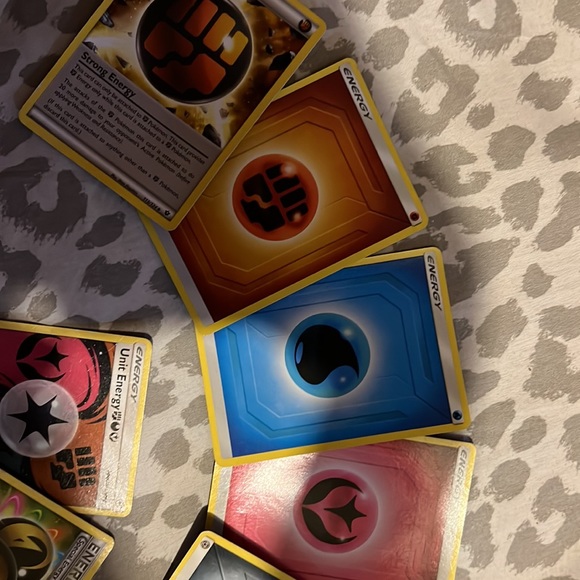 Pokémon book and cards - Picture 4 of 6